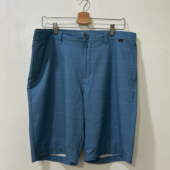 Travis Mathew Other - TRAVIS MATHEW MEN CASUAL BLUE PLAID SHORTS Sz 36